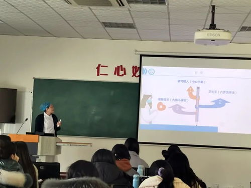 青岛西海岸新区中心医院新入职护士岗前培训结业汇报圆满举行，凸显专业人才培养新视野